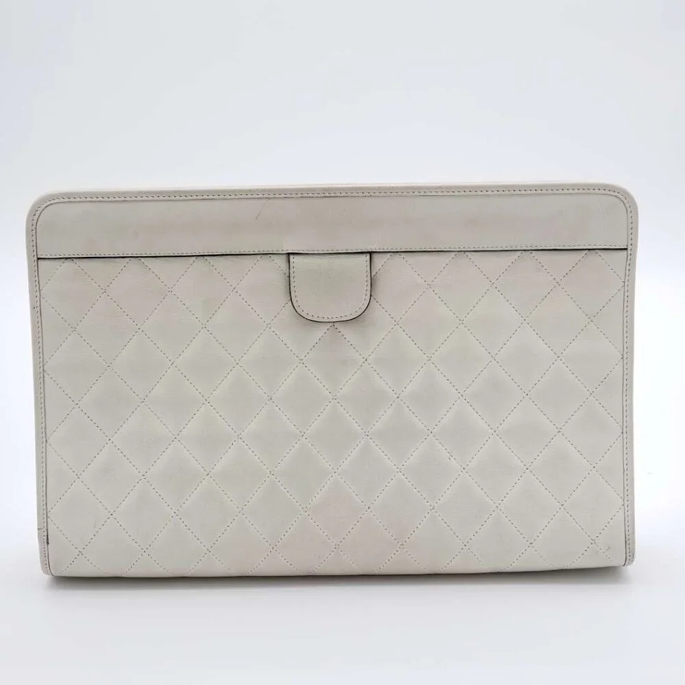 100% Authentic CHANEL Classic Leather Clutch Bag 500-101424 - Picture 2 of 16